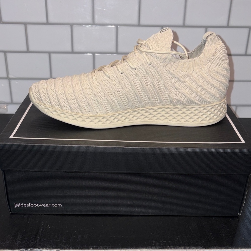 J/SLIDES Women's Cream Knit Sneakers